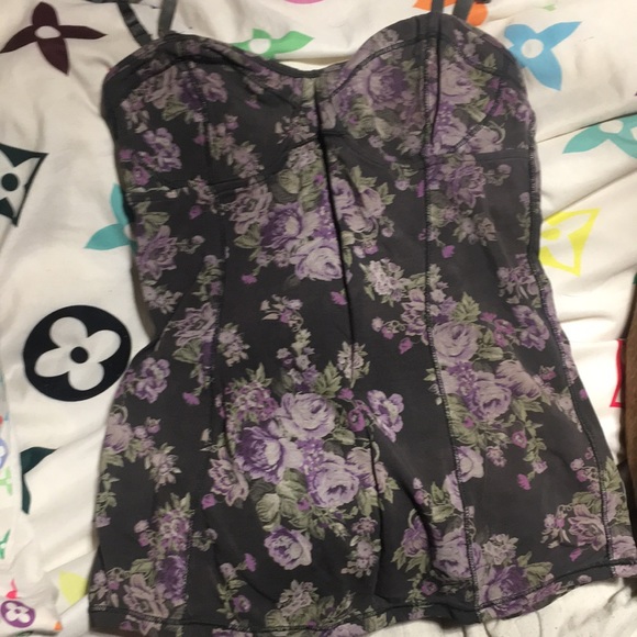 Sexy flower bustier - Picture 3 of 5